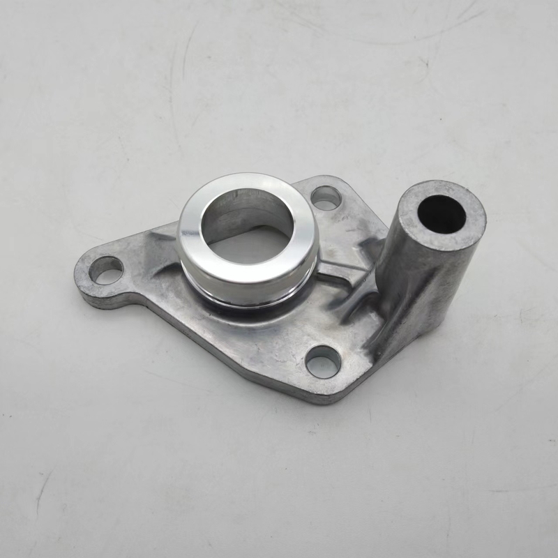 129004-42040 پایه پمپ آب مشترک برای قطعات تعمیر بیل مکانیکی دیزلی 3TNV88 3TNE88 4TNE88