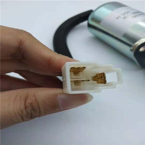 3935650 شیر برقی توقف پلاستیکی مثلثی مناسب برای قطعات موتور بیل مکانیکی Cummins 6CT